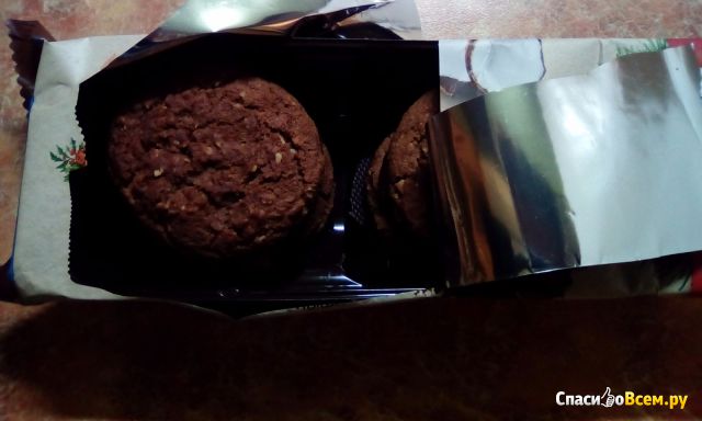 Печенье сдобное Любимый край "Штучки" с кусочками натурального шоколада и кокосом в глазури