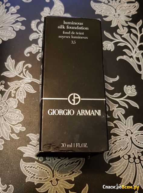 Тональный крем Giorgio Armani Luminous Silk