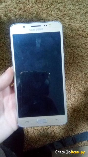Смартфон Samsung Galaxy J5 (2016) SM-J510F/DS
