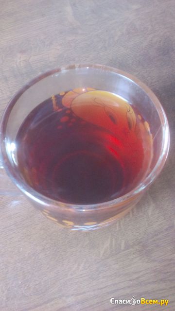 Чай черный Lipton с ароматом лесных ягод и малины