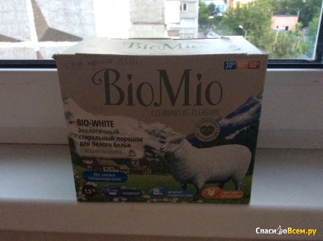 Экологичный стиральный порошок для белого белья BioMio Bio-White