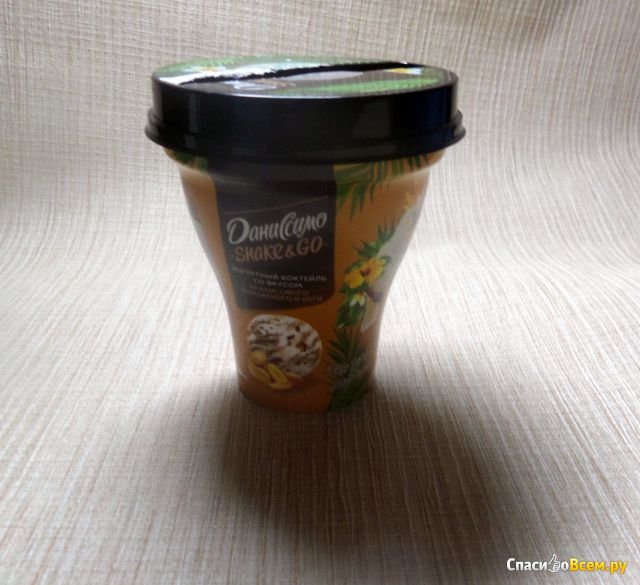 Йогуртный коктейль Даниссимо Shake&Go со вкусом арахисового мороженого и нуги