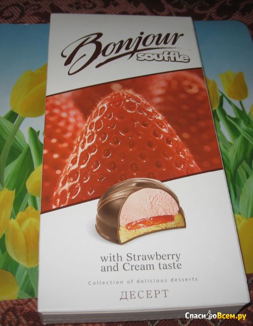Десерт Konti Bonjour Souffle with Strawberry and Cream taste