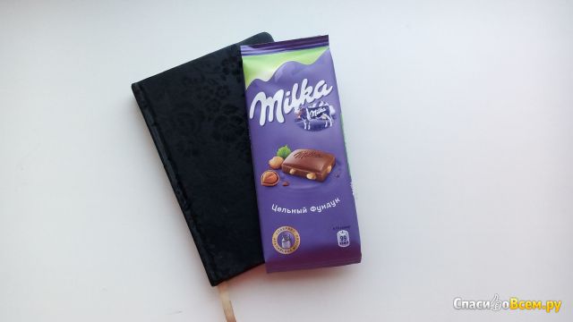 Молочный шоколад Milka с цельным фундуком