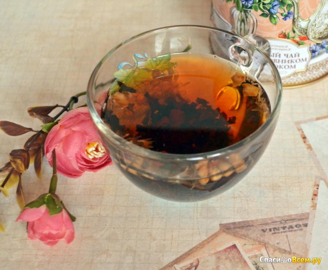Чай Майский "Дачная коллекция" черный крупнолистовой с шиповником и яблоком