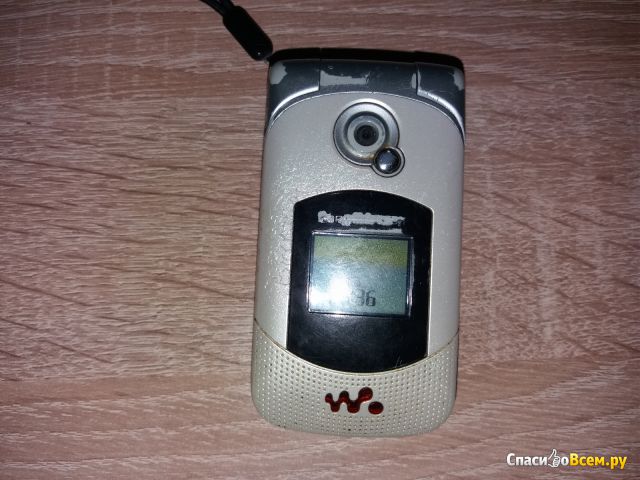 Мобильный телефон Sony Ericsson W300i