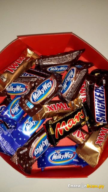 Набор "Mars" Ассорти Minis: шоколадные батончики Snickers, Mars, Milky Way и печенье Twix