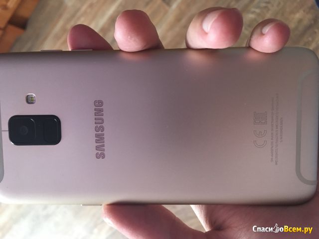 Смартфон Samsung Galaxy A6