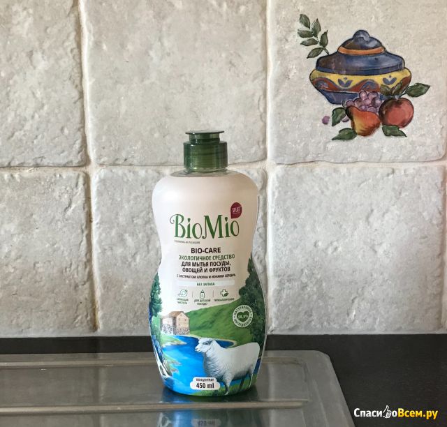 Экологичное средство для мытья посуды, овощей и фруктов с экстрактом хлопка BioMio Bio-Care