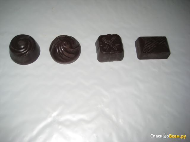 Шоколадное ассорти чёрный шоколад  АВК