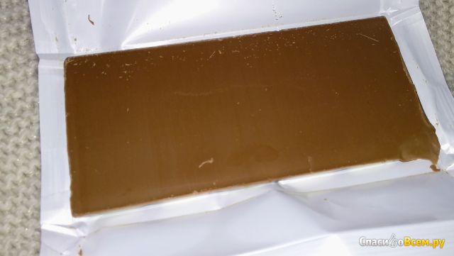 Шоколад молочный Milka с белым шоколадом в виде елочек "Sweet winter"