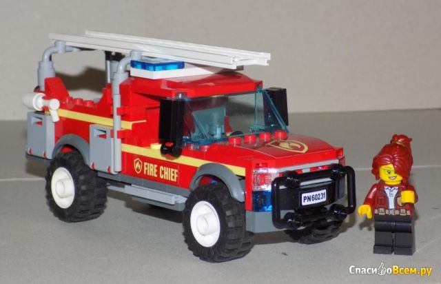Конструктор Lego City 60231 "Грузовик начальника пожарной охраны"