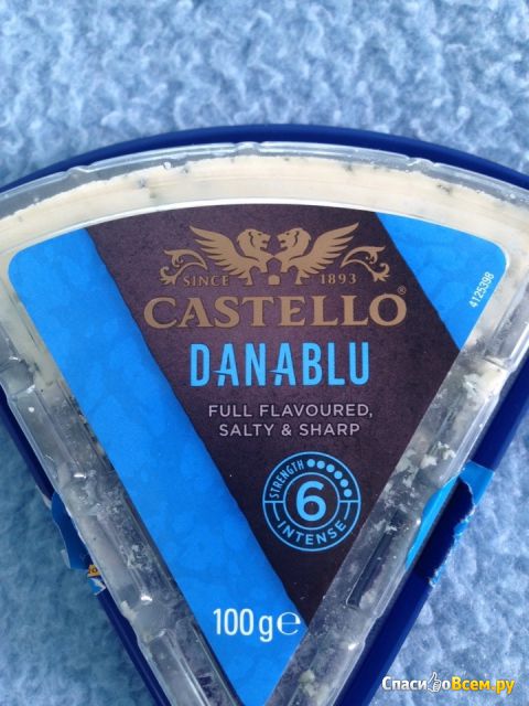 Сыр мягкий с голубой плесенью Castello "Danablu"
