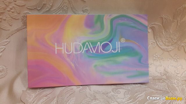 Палетка теней для век Hudavioji eyeshadow palette