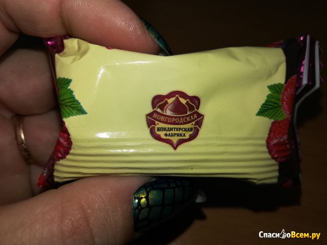 Конфеты Нижегородская кондитерская фабрика "1+1" со вкусом малины