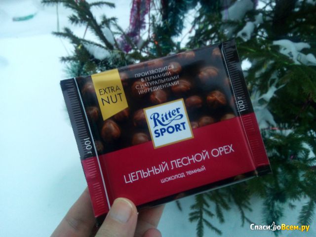 Шоколад Ritter Sport темный с цельным обжаренным лесным орехом