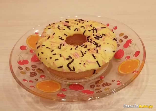 Пирожное бисквитное с начинкой со вкусом банана Elvan "Today Donut"