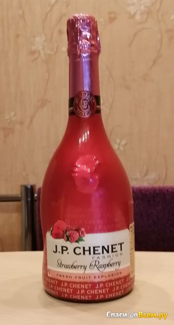 Напиток винный слабоалкогольный J.P. Chenet Fashion клубника-малина