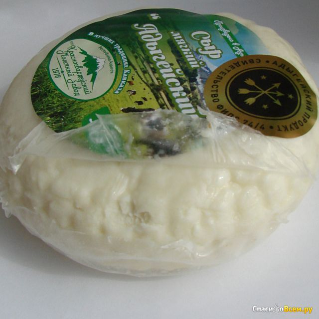 Сыр Адыгейский мягкий "Красногвардейский молочный завод" 45%