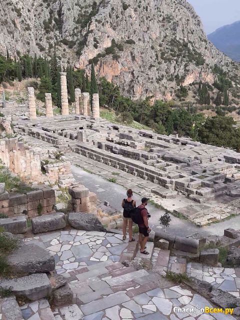 Храм Аполлона в Дельфах (Греция)