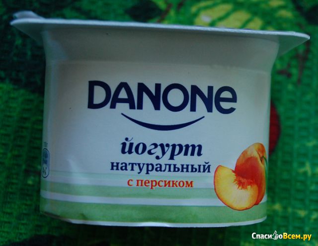 Йогурт Danone с персиком