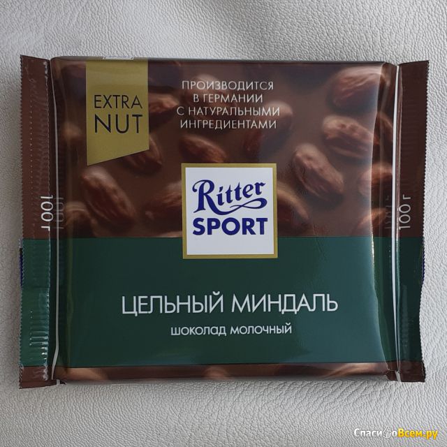 Шоколад молочный Ritter Sport Цельный миндаль