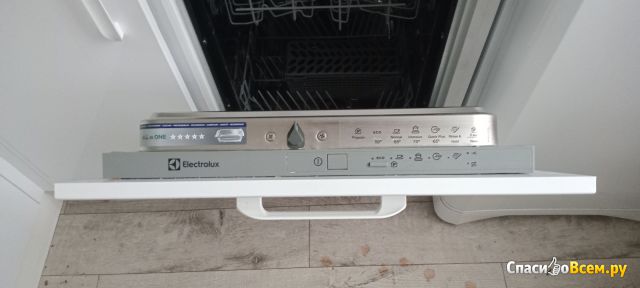 Посудомоечная машина  Electrolux  ESL94200LO