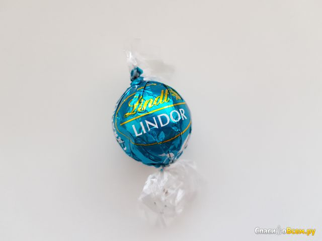 Конфеты шоколадные Lindt Lindor Salted Caramel