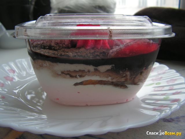 Десерт Мечталика "Сластье" с клубникой и творогом