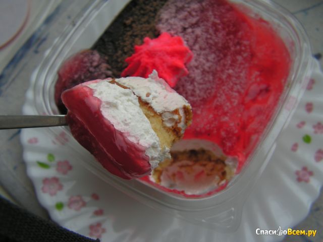 Десерт Мечталика "Сластье" с клубникой и творогом