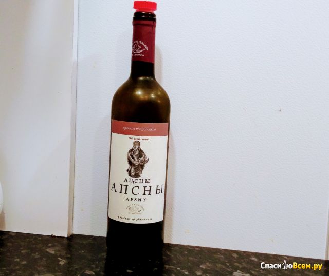 Вино красное полусладкое "Абхазские вина" Апсны