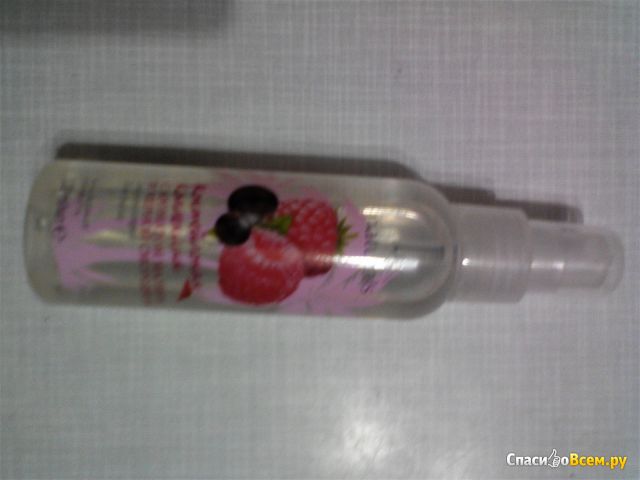 Лосьон-спрей для тела Avon Naturals "Коктейльная коллекция" с ароматом малины и черной смородины
