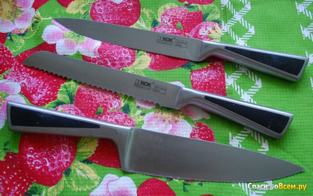 Набор из 5 кухонных ножей на подставке Dekok Premium KS-2545.