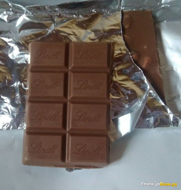 Молочный шоколад Lindt с фундуком