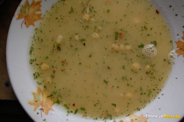 Чашка супа  Knorr гороховый суп с сухариками