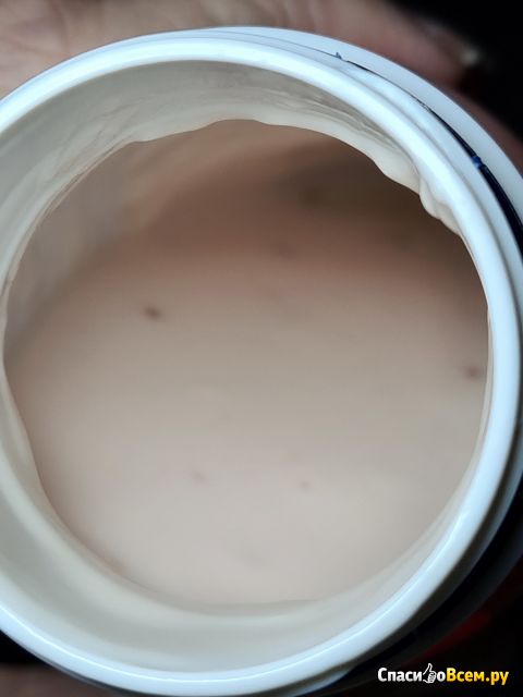 Питьевой йогурт с клубникой и маракуйей "Epica"