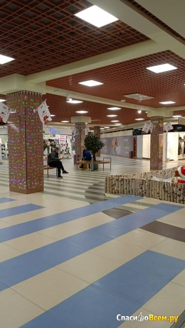 Торговый центр "Карнавал" (Екатеринбург,  ул. Халтурина, 55)