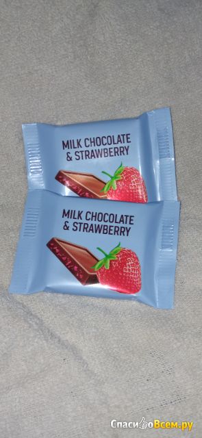 Молочный шоколад KDV "O'Zera" Milk & Strawberry с клубничными криспами