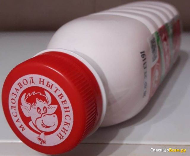 Йогурт из настоящего молока "Земляника" 2,5% Маслозавод Нытвенский