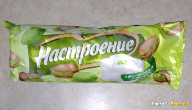 Мороженое "Настроение" с фисташковым топпингом Славица