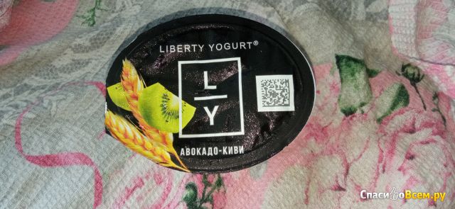 Йогурт "Liberty Yogurt" С авокадо, киви, шпинатом и орехом