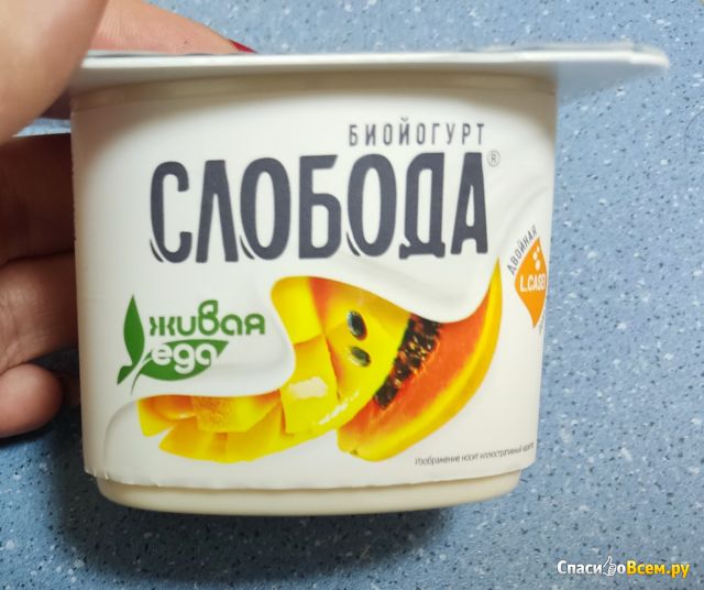 Биойогурт Слобода с манго и папайей 2,9%