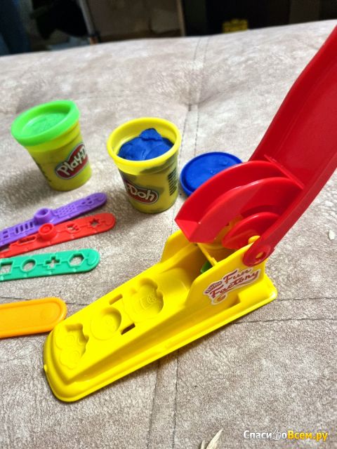 Игровой набор пластилин "Fun Factony" Play-Doh