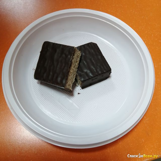 Конфета вафельная Новая марка "Скрепыши" с шоколадным вкусом