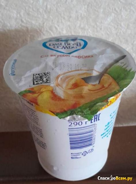Продукт йогуртный со вкусом персика "Для всей семьи" 1%