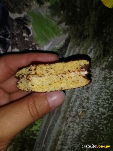 Печенье прослоённое глазированное Lotte "Choco Pie banana"