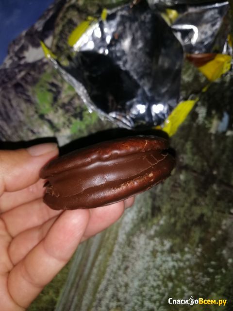 Печенье прослоённое глазированное Lotte "Choco Pie banana"