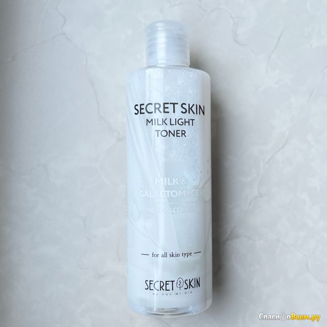 Тонер для лица молочный Secret Skin Milk Light Toner