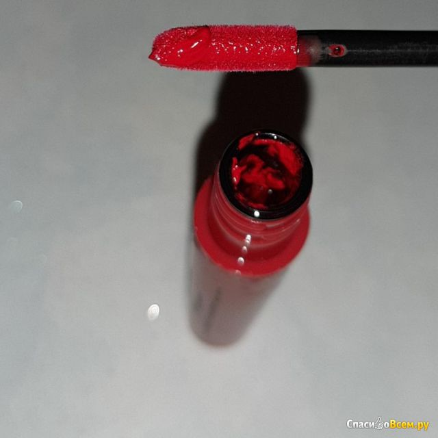 Жидкая матовая помада для губ Essence Stay 8H Matte Liquid Lipstick