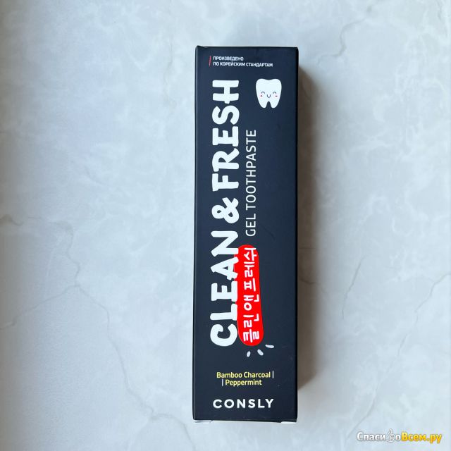 Гелевая зубная паста Consly Clean&Fresh с бамбуковым углем и перечной мятой